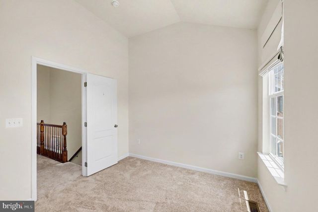 12 LAMPLIGHTER LN, Stafford, VA 22554
