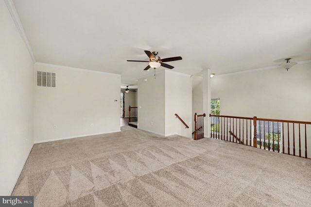 12 LAMPLIGHTER LN, Stafford, VA 22554