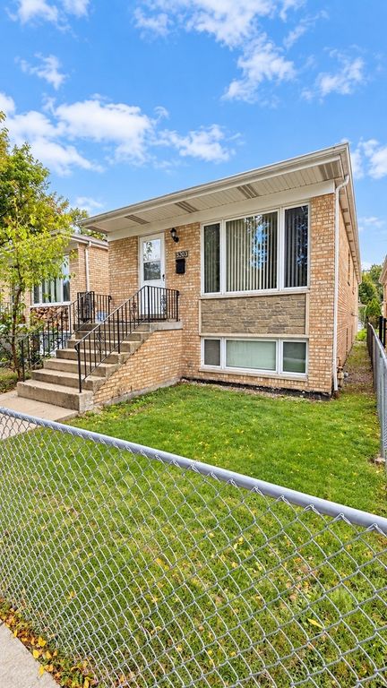 5203 W Carmen Avenue, Chicago, IL 60630 — photo 2