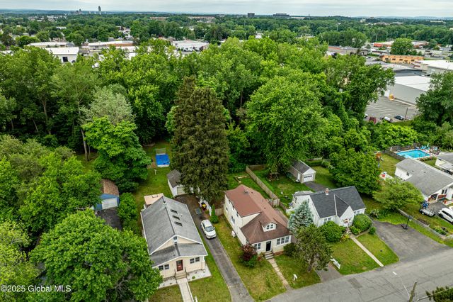 29 Lockrow Boulevard, Colonie, NY 12205