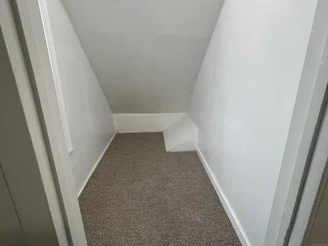 263 Jefferson Street 3rd floor, Bridgeport, CT 06607