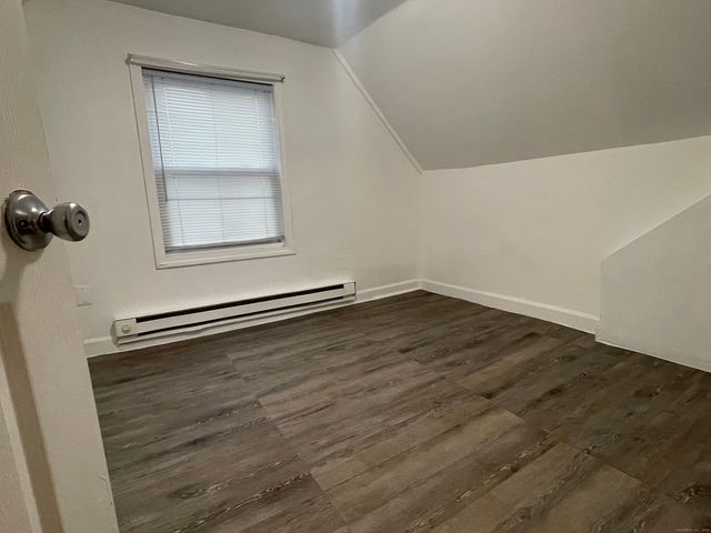 263 Jefferson Street 3rd floor, Bridgeport, CT 06607