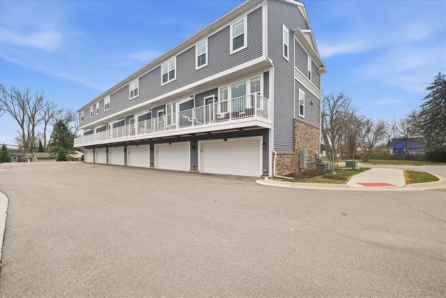 485 Jenny Way, Brighton, MI 48116