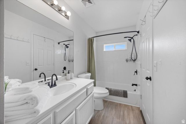 1453 W LANCELOT DR, West Valley City, UT 84119