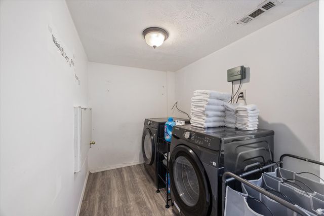 1453 W LANCELOT DR, West Valley City, UT 84119