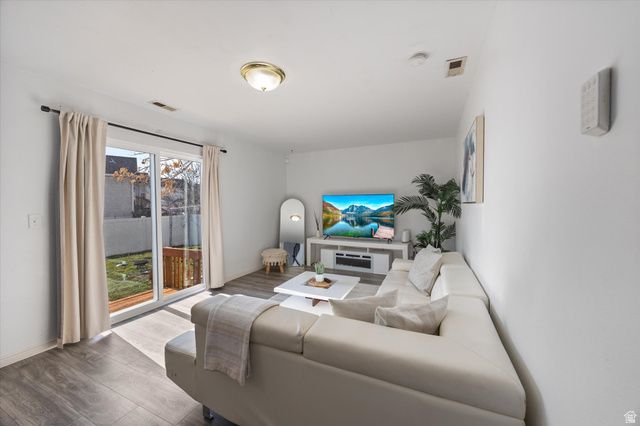 1453 W LANCELOT DR, West Valley City, UT 84119