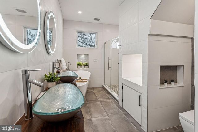 1514 S BAMBREY ST, Philadelphia, PA 19146