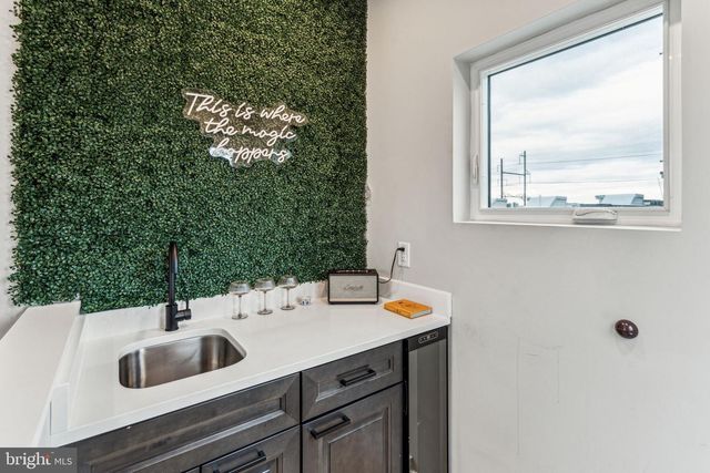 1514 S BAMBREY ST, Philadelphia, PA 19146