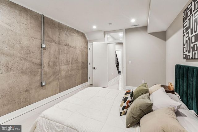 1514 S BAMBREY ST, Philadelphia, PA 19146