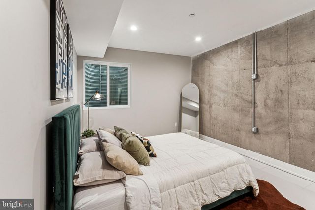 1514 S BAMBREY ST, Philadelphia, PA 19146