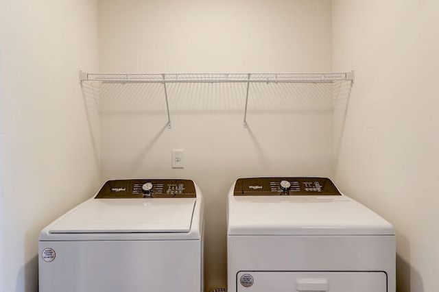 5682 Sablewood Street Collins, North Charleston, SC 29406