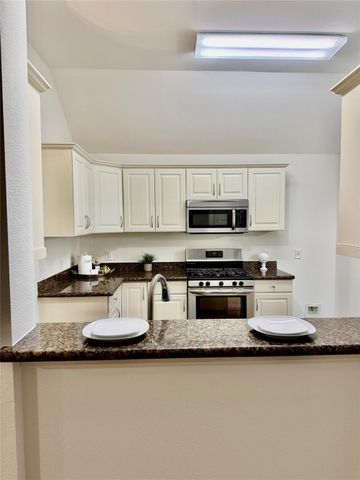 962 Oak Lynn Drive, Conroe, TX 77378