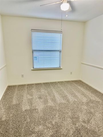 962 Oak Lynn Drive, Conroe, TX 77378