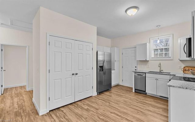 490 W Dameron Avenue, Liberty, NC 27298