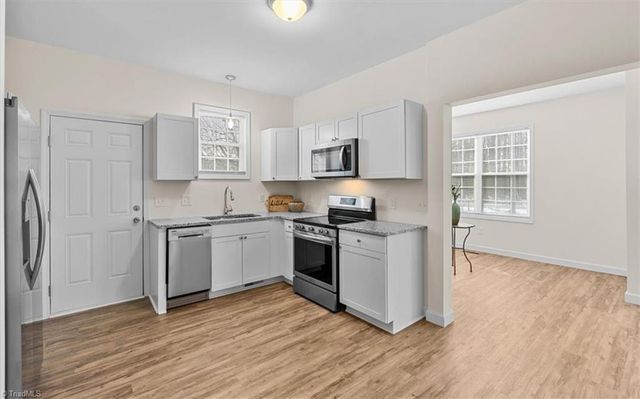 490 W Dameron Avenue, Liberty, NC 27298