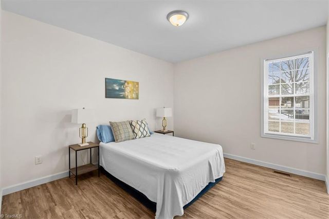 490 W Dameron Avenue, Liberty, NC 27298