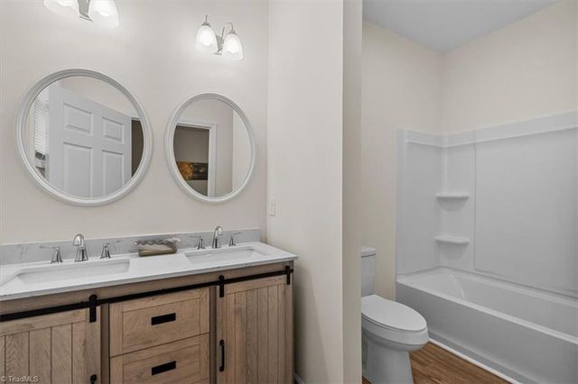 490 W Dameron Avenue, Liberty, NC 27298