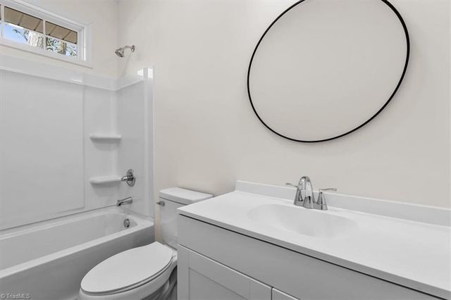 490 W Dameron Avenue, Liberty, NC 27298