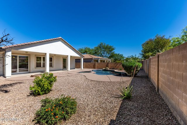 2313 E DOGWOOD Drive, Chandler, AZ 85286