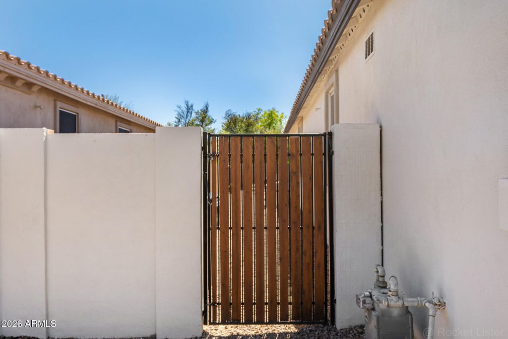 Image 44 of property listing at 2313 E DOGWOOD Drive, Chandler, AZ 85286