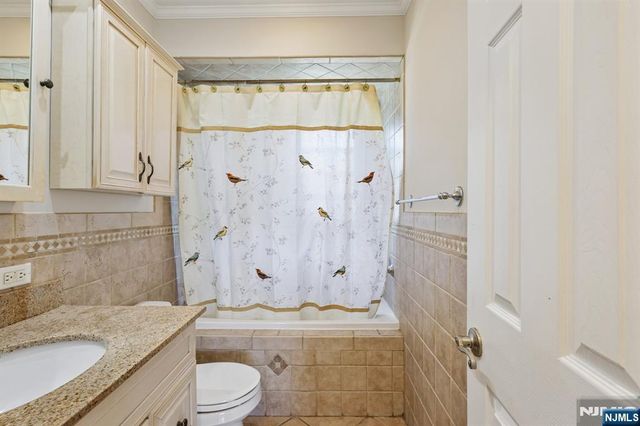 251 Main Street, East Rutherford, NJ 07073