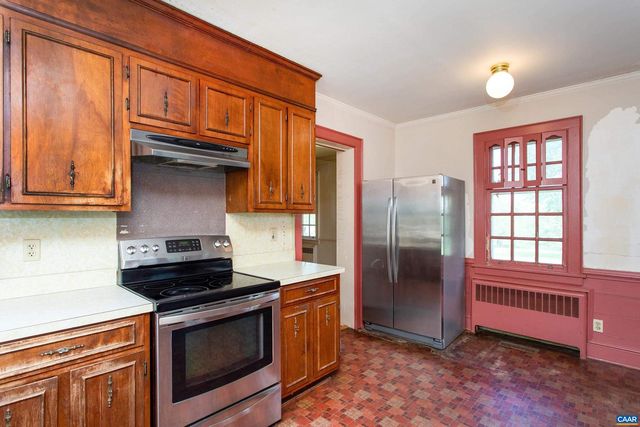 293 LLAMA FARM RD, Charlottesville, VA 22902