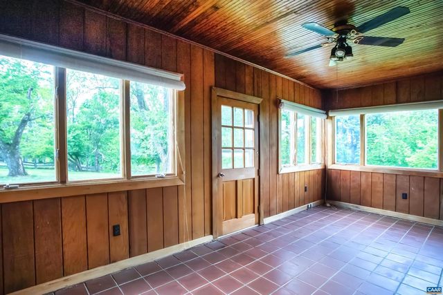 293 LLAMA FARM RD, Charlottesville, VA 22902