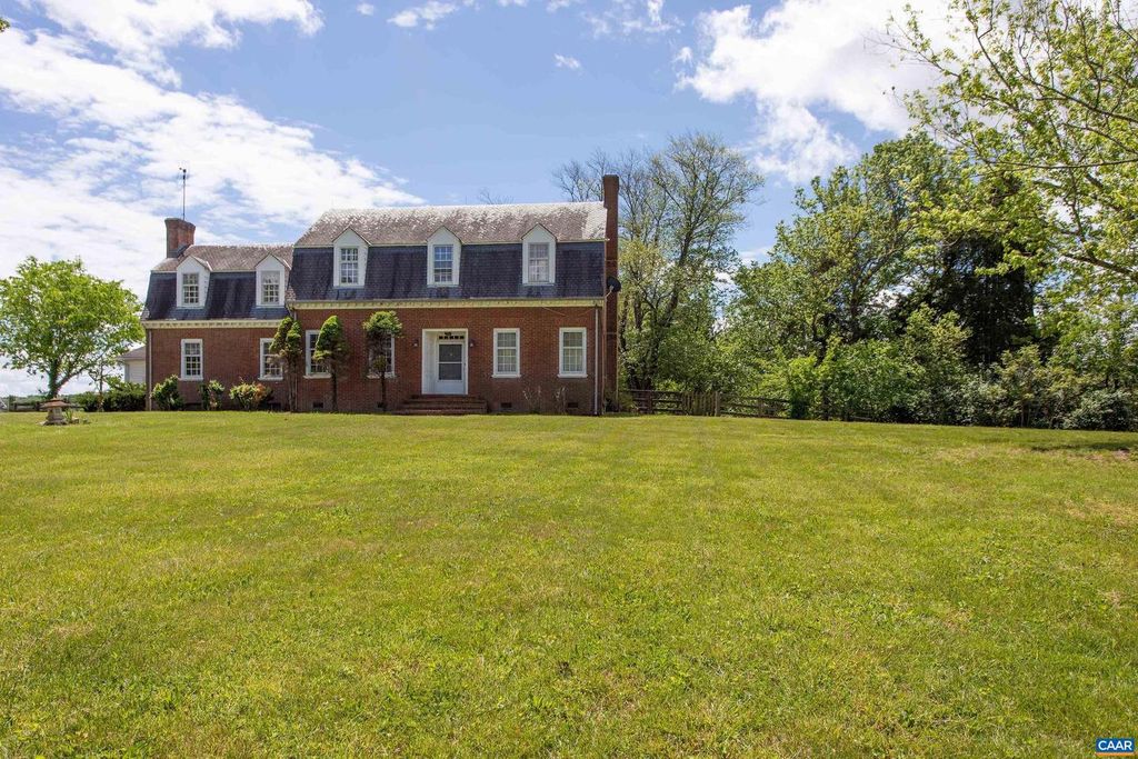 293 LLAMA FARM RD, Charlottesville, VA 22902