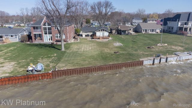 48218 Harbor Drive, Chesterfield Township, MI 48047