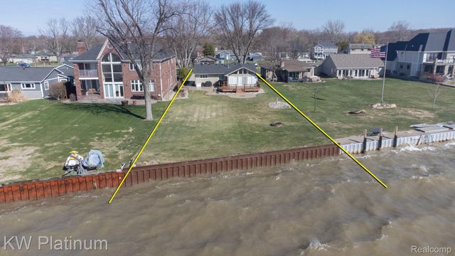 48218 Harbor Drive, Chesterfield Township, MI 48047