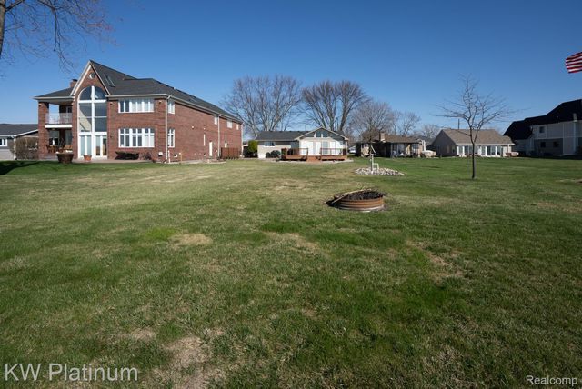 48218 Harbor Drive, Chesterfield Township, MI 48047