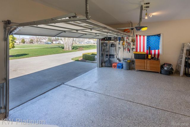 48218 Harbor Drive, Chesterfield Township, MI 48047