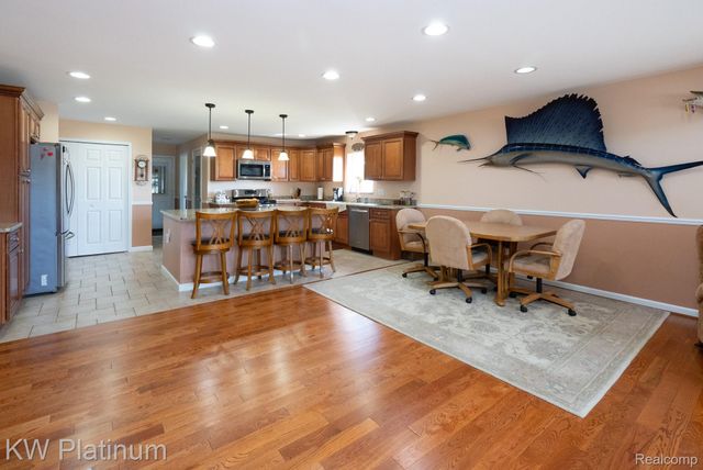 48218 Harbor Drive, Chesterfield Township, MI 48047
