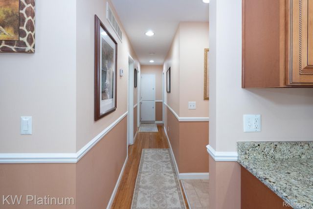 48218 Harbor Drive, Chesterfield Township, MI 48047