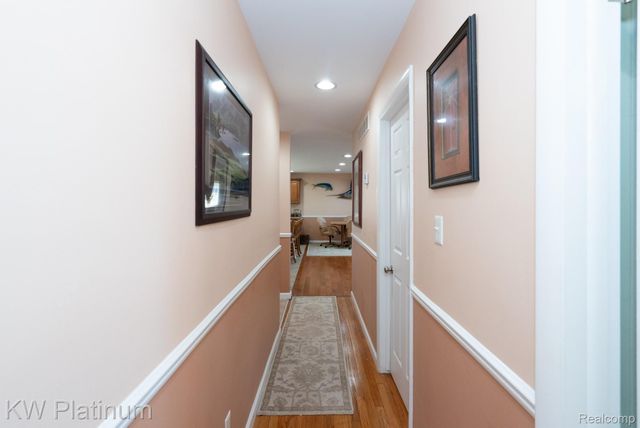 48218 Harbor Drive, Chesterfield Township, MI 48047
