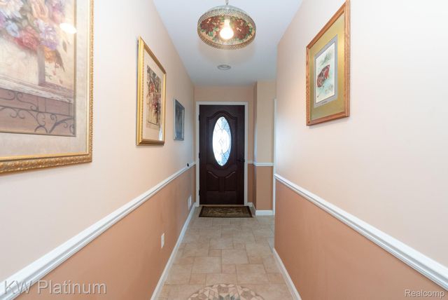 48218 Harbor Drive, Chesterfield Township, MI 48047