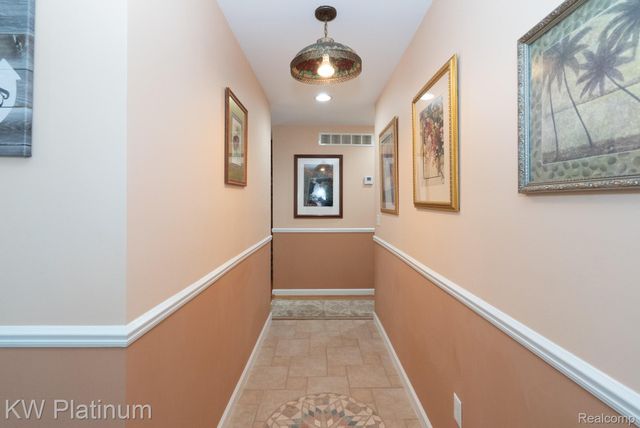 48218 Harbor Drive, Chesterfield Township, MI 48047