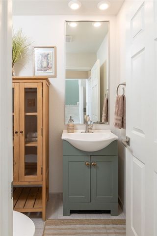 2411 N Bronze Tree Drive, Fayetteville, AR 72703