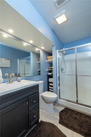 2411 N Bronze Tree Drive, Fayetteville, AR 72703