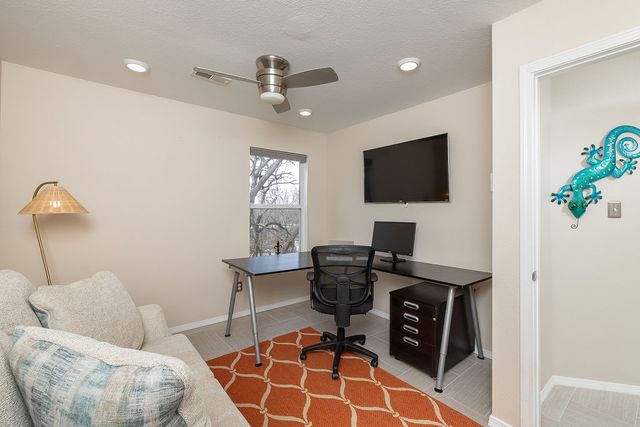 2411 N Bronze Tree Drive, Fayetteville, AR 72703