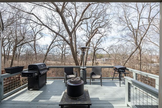 2411 N Bronze Tree Drive, Fayetteville, AR 72703