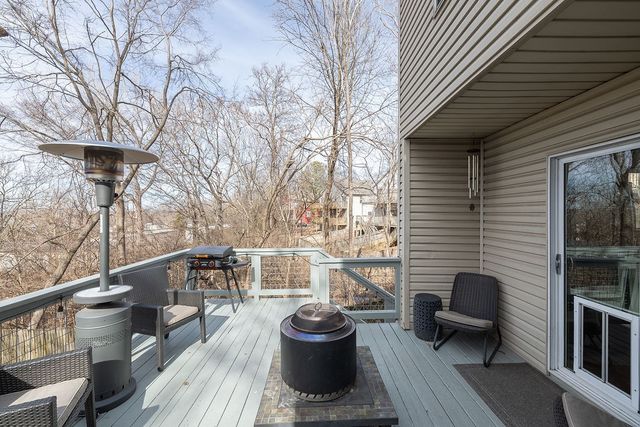 2411 N Bronze Tree Drive, Fayetteville, AR 72703