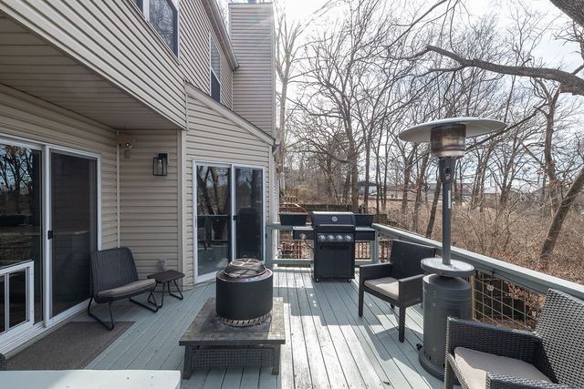 2411 N Bronze Tree Drive, Fayetteville, AR 72703