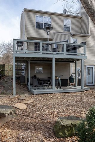 2411 N Bronze Tree Drive, Fayetteville, AR 72703