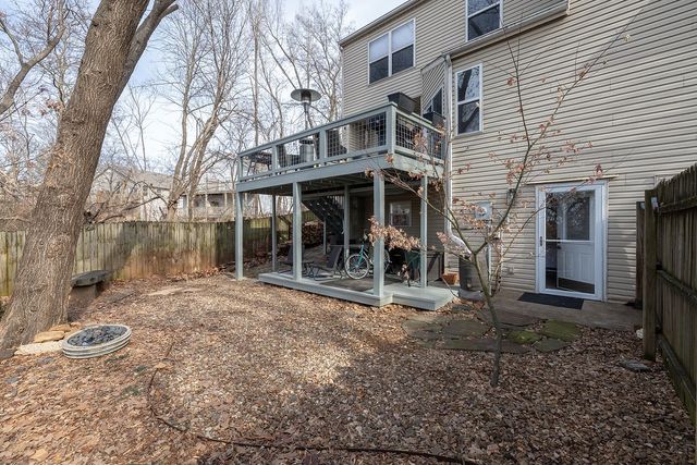 2411 N Bronze Tree Drive, Fayetteville, AR 72703