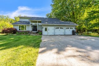 65505 Michigan 43, Bangor Twp, MI 49013