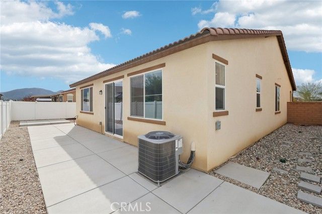 1968 Old Canyon Drive, Hemet, CA 92545