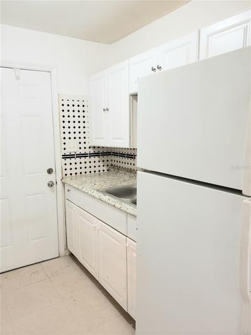 8215 KLONDYKE STREET, Tampa, FL 33604