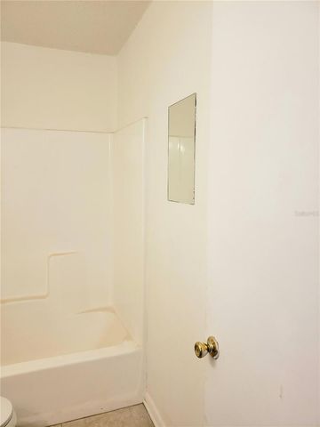 8215 KLONDYKE STREET, Tampa, FL 33604