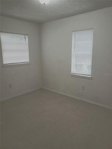 8215 KLONDYKE STREET, Tampa, FL 33604